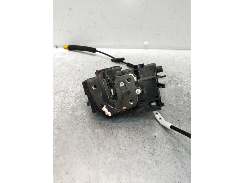 Recambio de motor cierre centralizado trasero izquierdo para peugeot 308 allure referencia OEM IAM 9810309980  5P