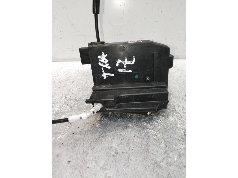 Recambio de motor cierre centralizado trasero izquierdo para peugeot 308 allure referencia OEM IAM 9810309980  5P