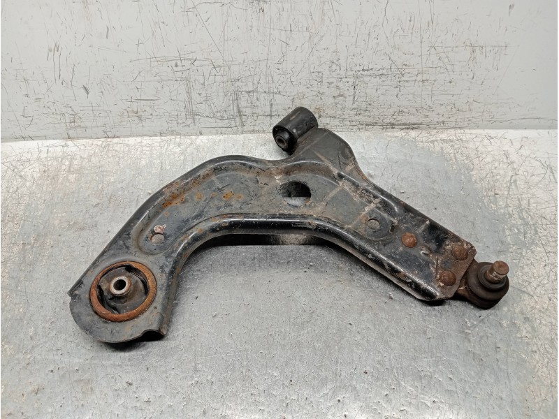 Recambio de brazo suspension inferior delantero derecho para ford fiesta berlina (dx) básico referencia OEM IAM   