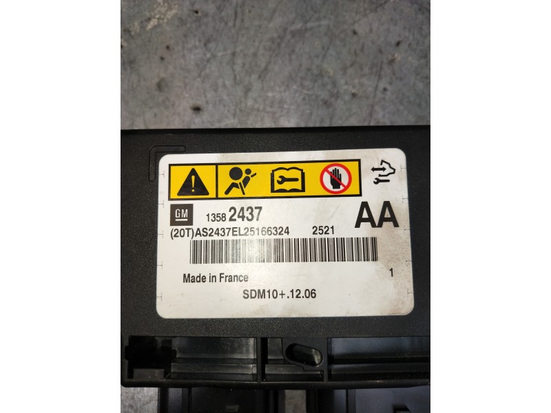 Recambio de centralita airbag para opel astra j lim. cosmo referencia OEM IAM 13582437  
