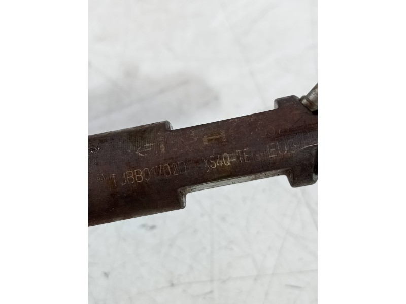 Recambio de inyector para ford fiesta berlina (dx) básico referencia OEM IAM TJBB01702D  DELPHI