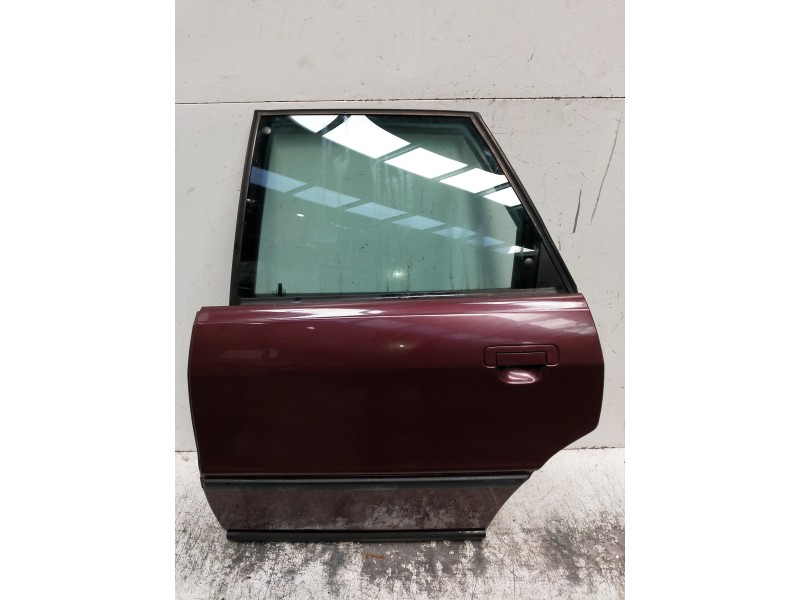 Recambio de puerta trasera izquierda para audi 80 1.9 tdi referencia OEM IAM   4P