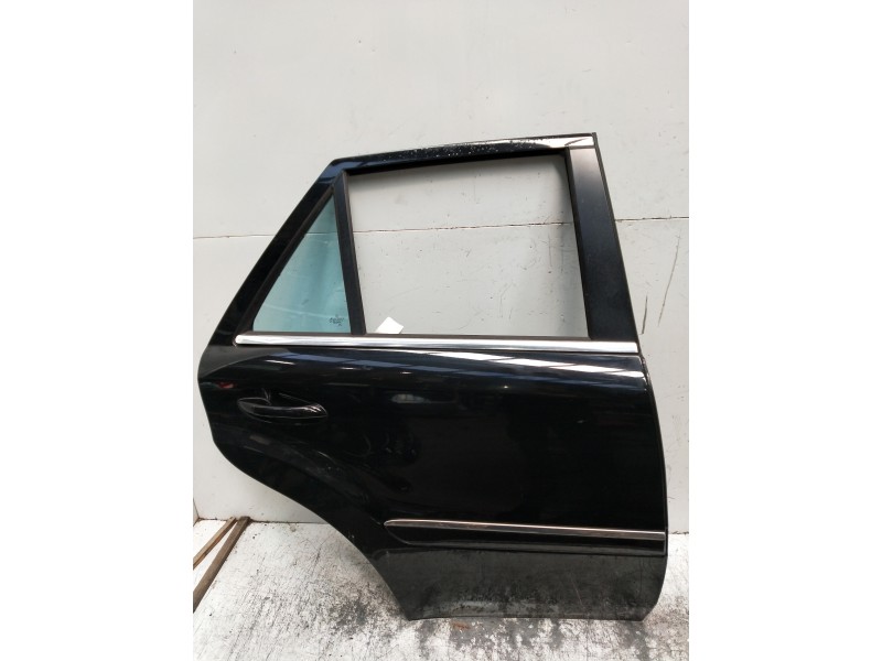 Recambio de puerta trasera derecha para mercedes clase m (w164) ml 300 cdi be 4-matic (164.121) referencia OEM IAM   5P