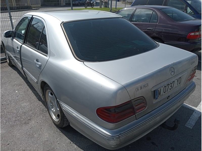 mercedes clase e (w210) berlina diesel del año 1999