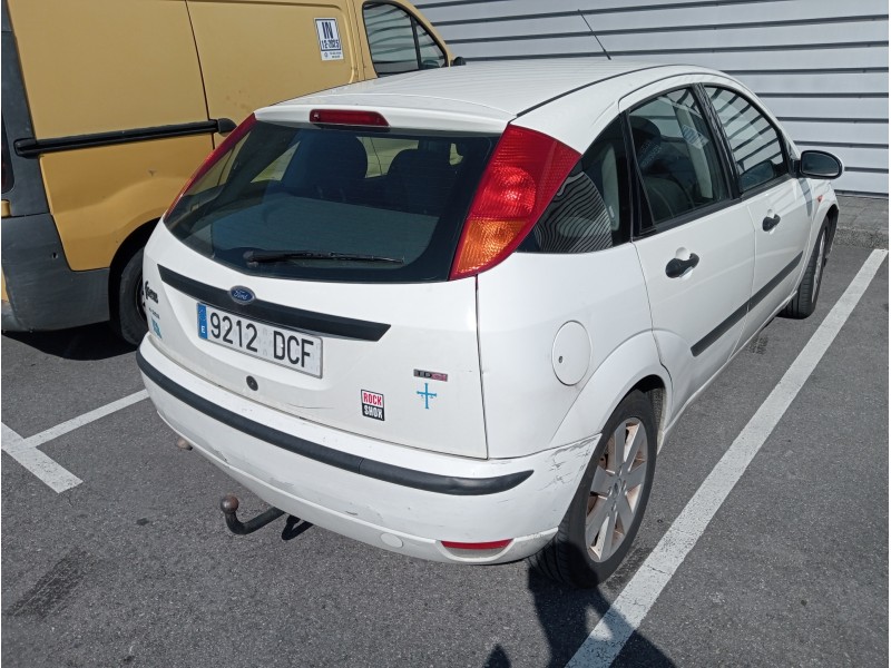 ford focus berlina (cak) del año 2004