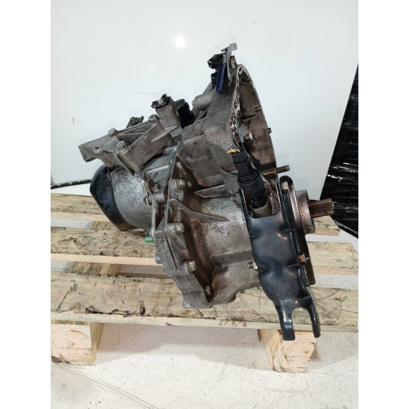 Recambio de caja cambios para renault clio ii fase i (b/cbo) 1.9 d referencia OEM IAM JB1180 S044170 5V