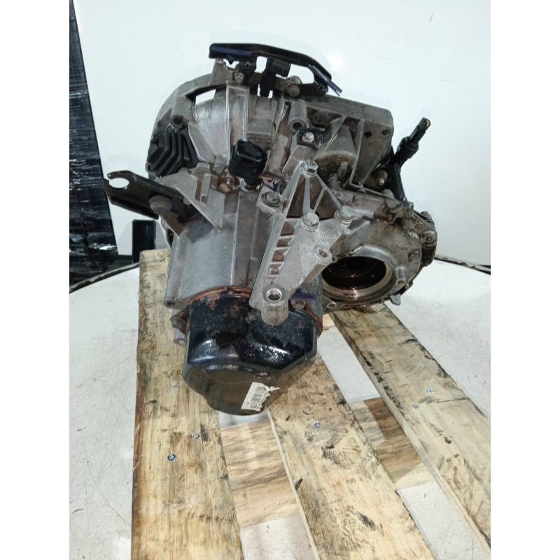 Recambio de caja cambios para renault clio ii fase i (b/cbo) 1.9 d referencia OEM IAM JB1180 S044170 5V