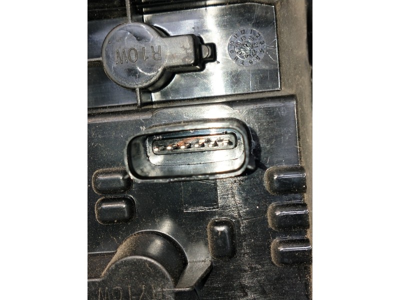 Recambio de piloto trasero derecho para ford ka+ ultimate referencia OEM IAM J7BB13404HB  