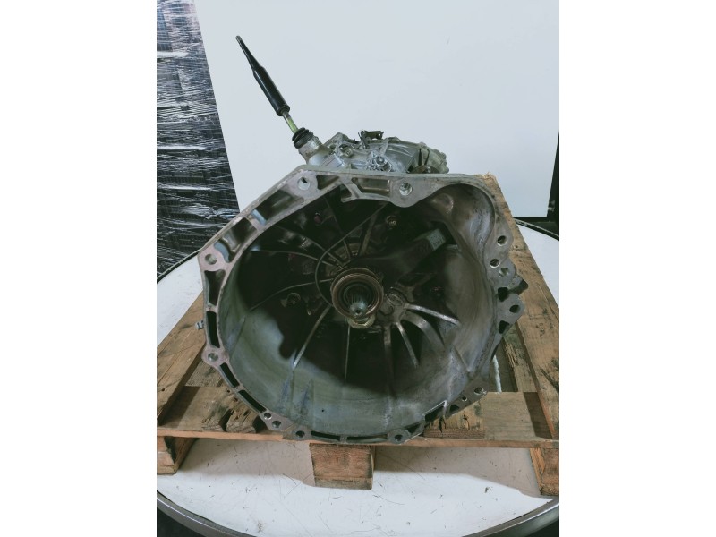 Recambio de caja cambios para toyota land cruiser (j15) basis referencia OEM IAM Y5B02938  6V