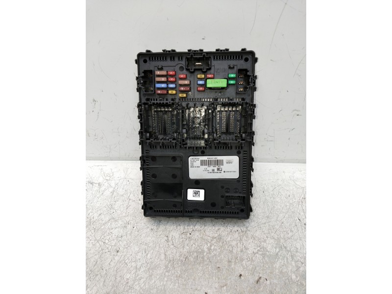 Recambio de caja reles / fusibles para ford ka+ ultimate referencia OEM IAM JU5T15604MCJ F005V03091 