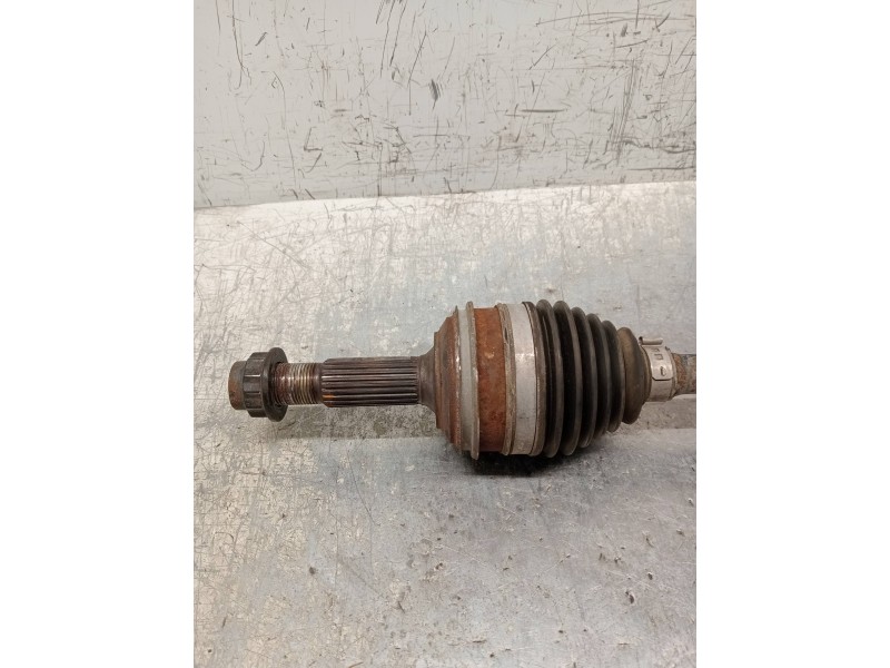 Recambio de transmision delantera derecha para toyota iq básico referencia OEM IAM   