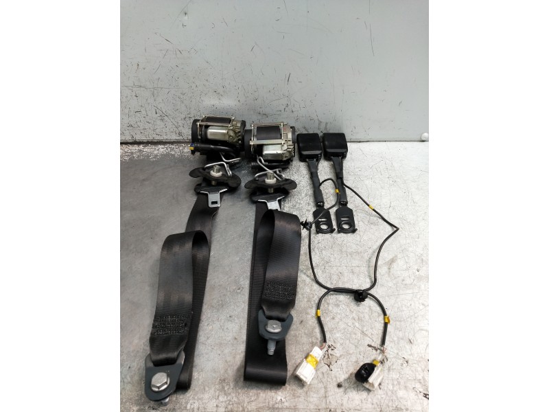 Recambio de juego cinturones delantero para peugeot 308 sw sport referencia OEM IAM 0406062 8422428 5P