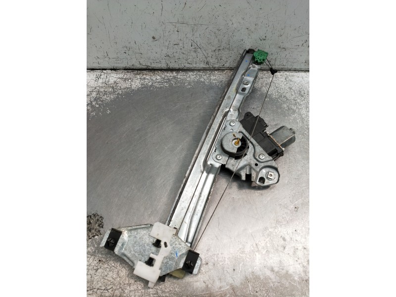 Recambio de elevalunas delantero izquierdo para peugeot 308 sw sport referencia OEM IAM 9657247680 0130822368 5P