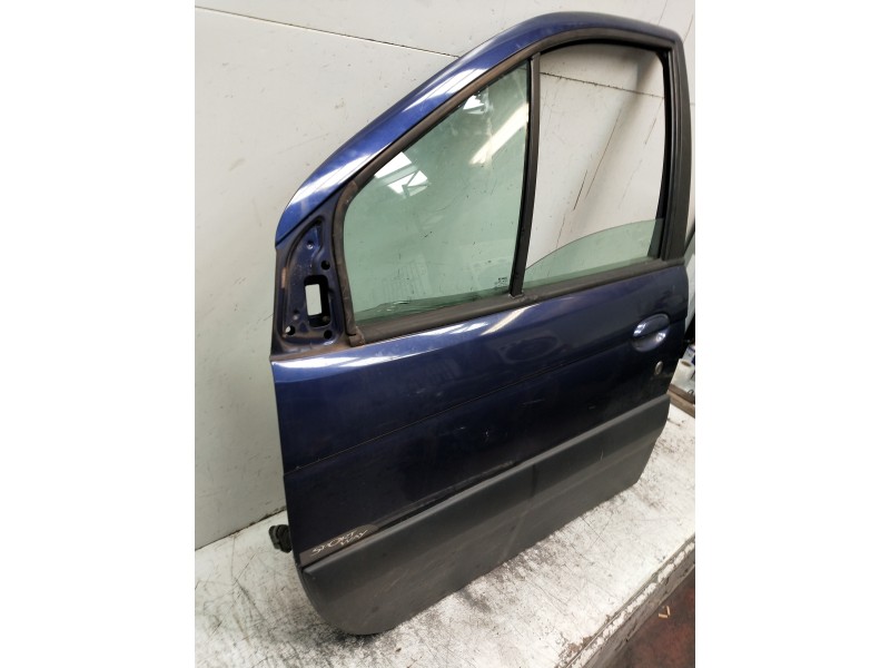Recambio de puerta delantera izquierda para renault scenic rx4 (ja0) 1.9 dci sportway referencia OEM IAM   5P