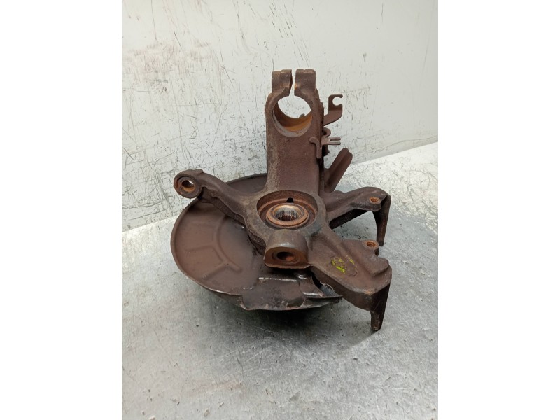 Recambio de mangueta delantera izquierda para volkswagen polo (9n1) highline referencia OEM IAM   