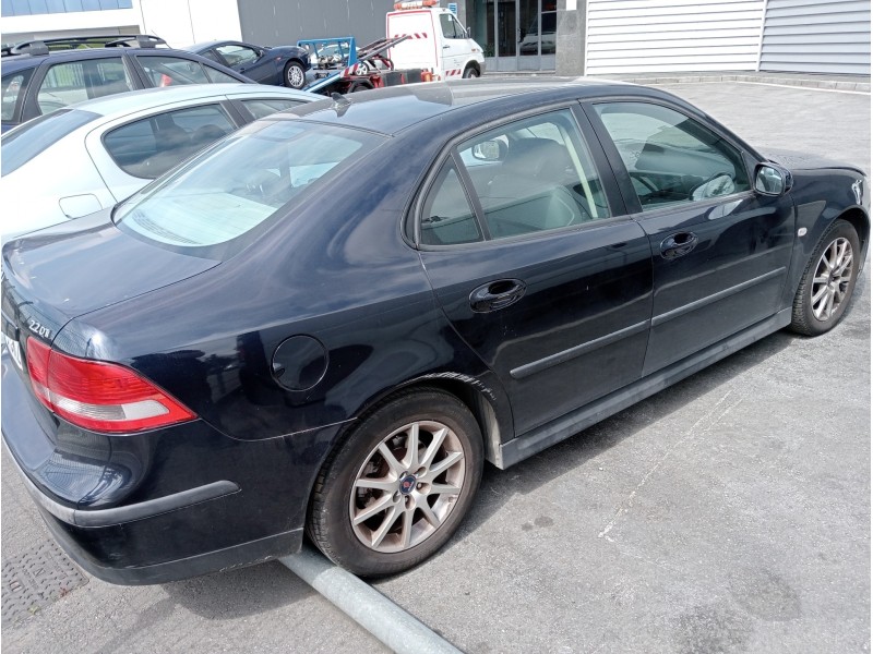 saab 9-3 berlina del año 2003