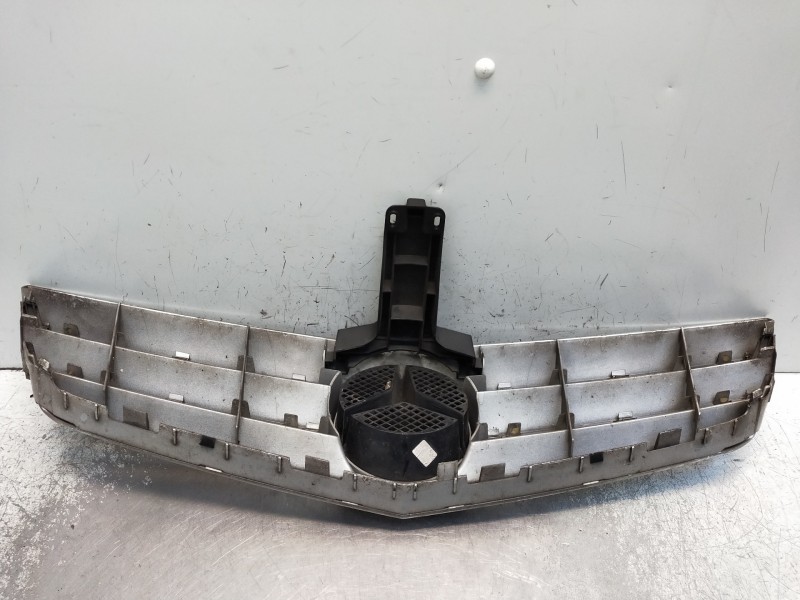 Recambio de rejilla delantera para mercedes clase c (w203) sportcoupe c 220 cdi (la) (203.708) referencia OEM IAM   