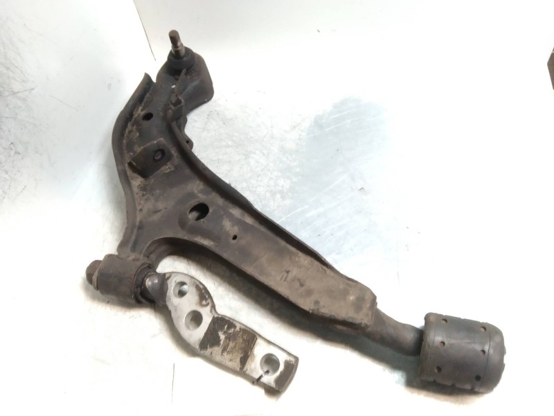 Recambio de brazo suspension inferior delantero derecho para nissan maxima qx (a32) 2.0 v6 24v cat referencia OEM IAM   