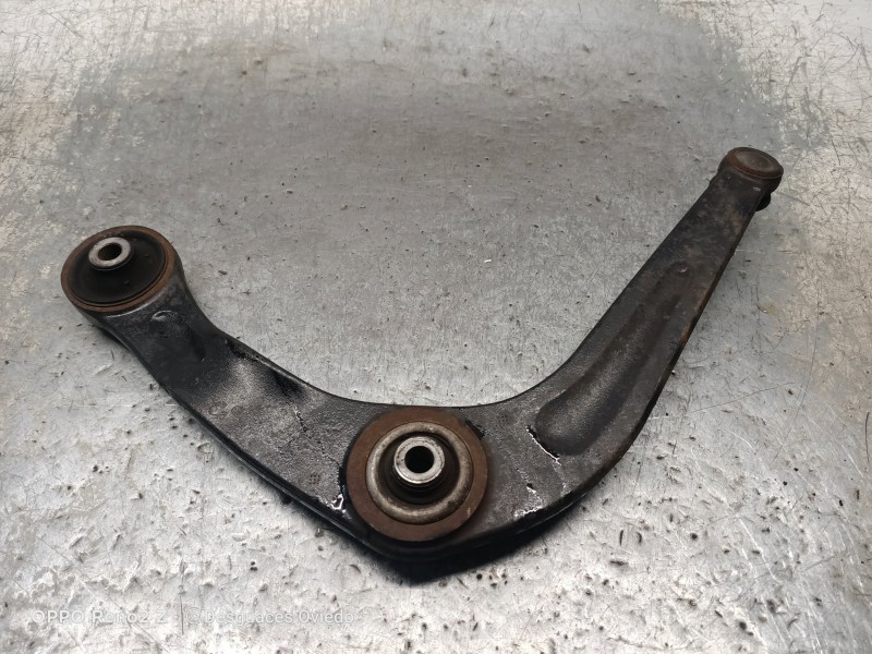 Recambio de brazo suspension inferior delantero izquierdo para peugeot 206 berlina e-music referencia OEM IAM   