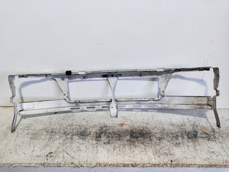 Recambio de panel frontal para mercedes sprinter (w901,w904) caja cerr. 412 d (904.462-463) techo elevado referencia OEM IAM   