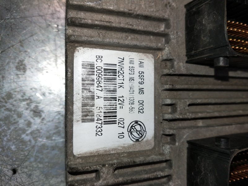 Recambio de centralita motor uce para fiat nuova 500 (150) lounge referencia OEM IAM 51847332  