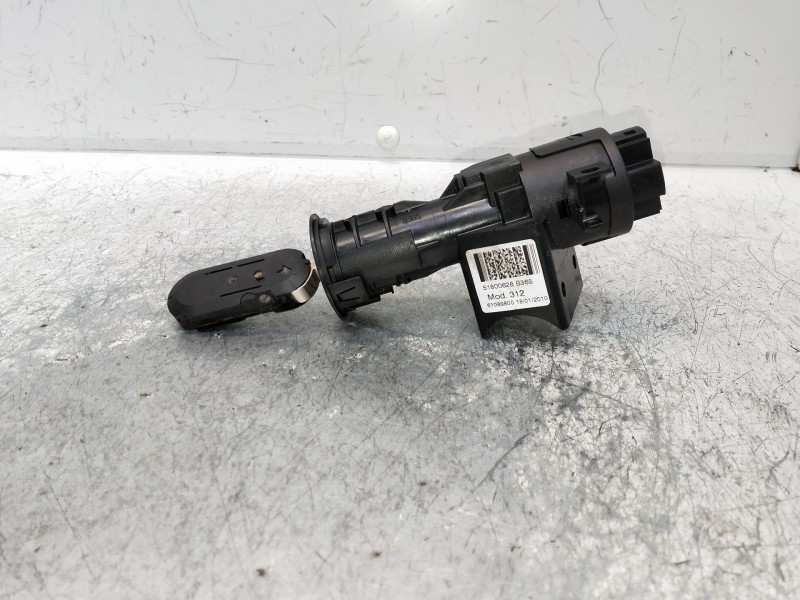 Recambio de conmutador de arranque para fiat nuova 500 (150) lounge referencia OEM IAM 51800628 61089800 