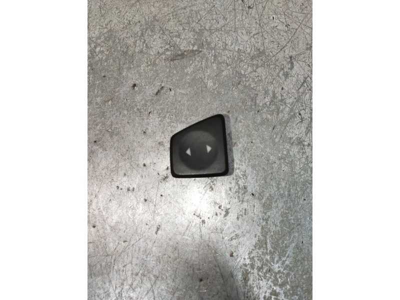 Recambio de mando elevalunas delantero derecho para fiat nuova 500 (150) lounge referencia OEM IAM   3P