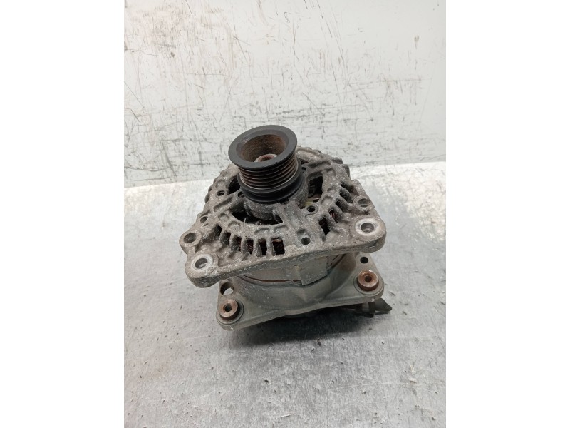Recambio de alternador para volkswagen polo (9n1) highline referencia OEM IAM 0124325013 037903025M 