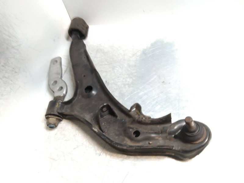 Recambio de brazo suspension inferior delantero izquierdo para nissan maxima qx (a32) 2.0 slx referencia OEM IAM   