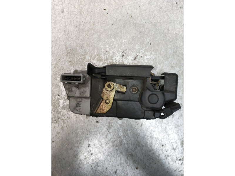 Recambio de motor cierre centralizado trasero derecho para citroen xsara berlina 1.9 td sx referencia OEM IAM   5P