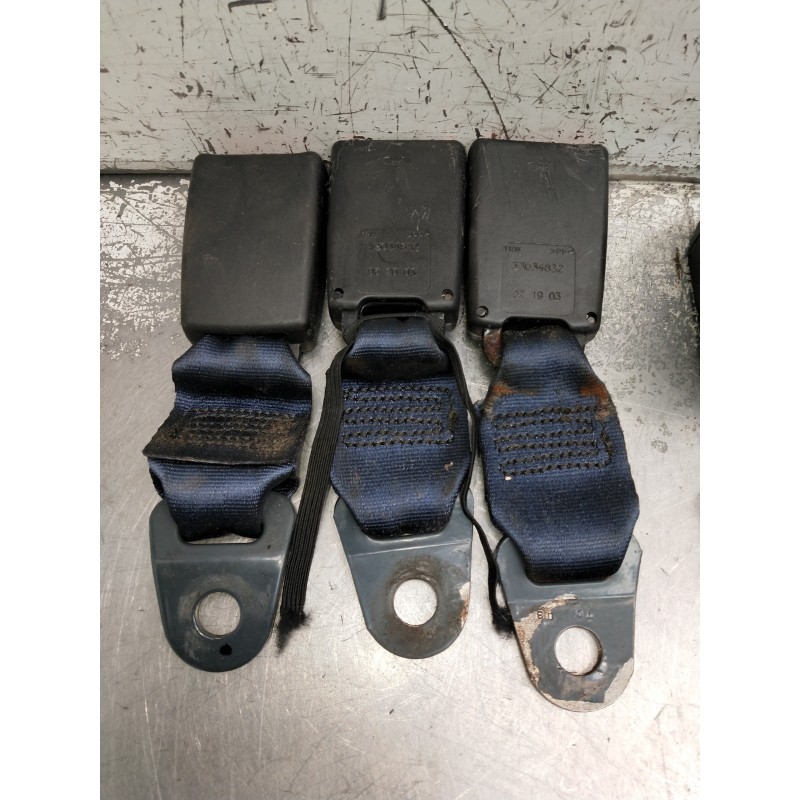 Recambio de juego cinturones trasero para citroen berlingo 2.0 hdi vivace referencia OEM IAM 33008325 052103 5P