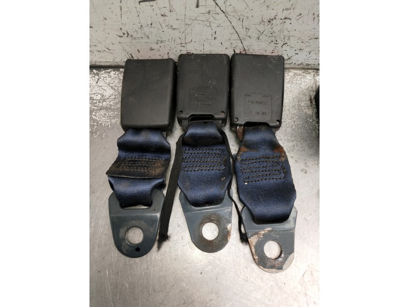 Recambio de juego cinturones trasero para citroen berlingo 2.0 hdi vivace referencia OEM IAM 33008325 052103 5P