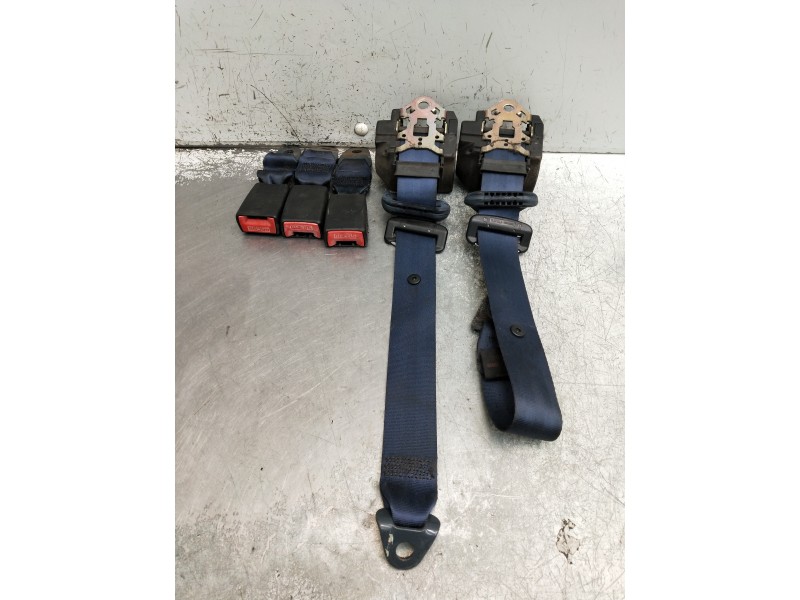 Recambio de juego cinturones trasero para citroen berlingo 2.0 hdi vivace referencia OEM IAM 33008325 052103 5P