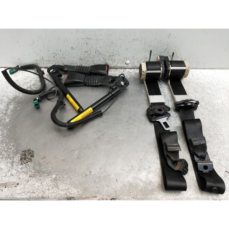 Recambio de juego cinturones delantero para opel corsa c blue line referencia OEM IAM 33015943 65446 
