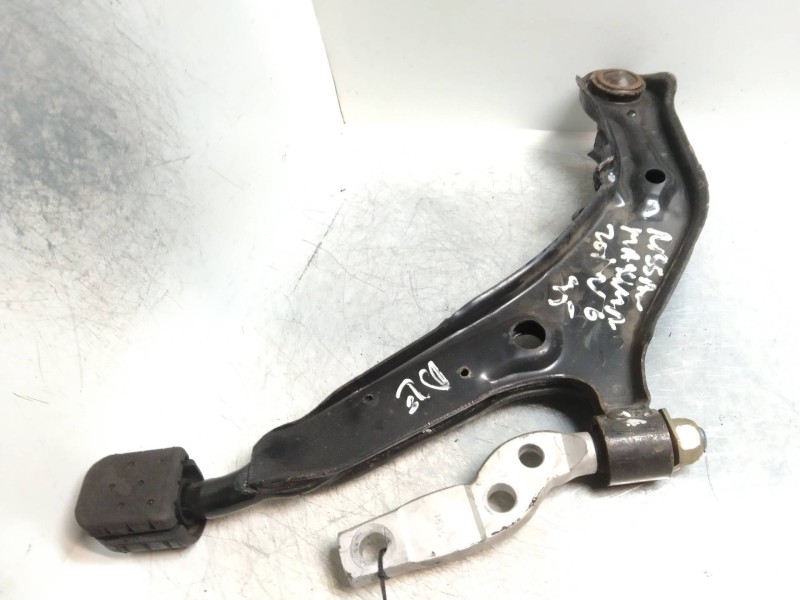 Recambio de brazo suspension inferior delantero derecho para nissan maxima qx (a32) 2.0 slx referencia OEM IAM   