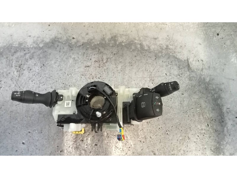 Recambio de mando luces para renault zoe referencia OEM IAM 255673247R  