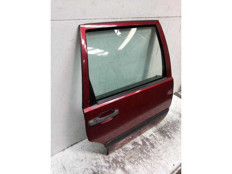 Recambio de puerta trasera derecha para volvo serie 850 2.5 10v berlina referencia OEM IAM   4P