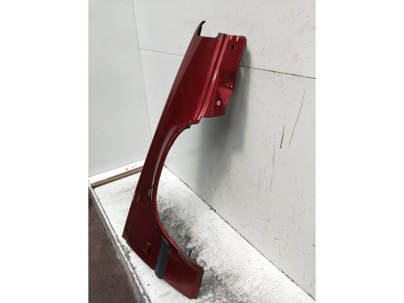 Recambio de aleta delantera derecha para volvo serie 850 2.5 10v berlina referencia OEM IAM   