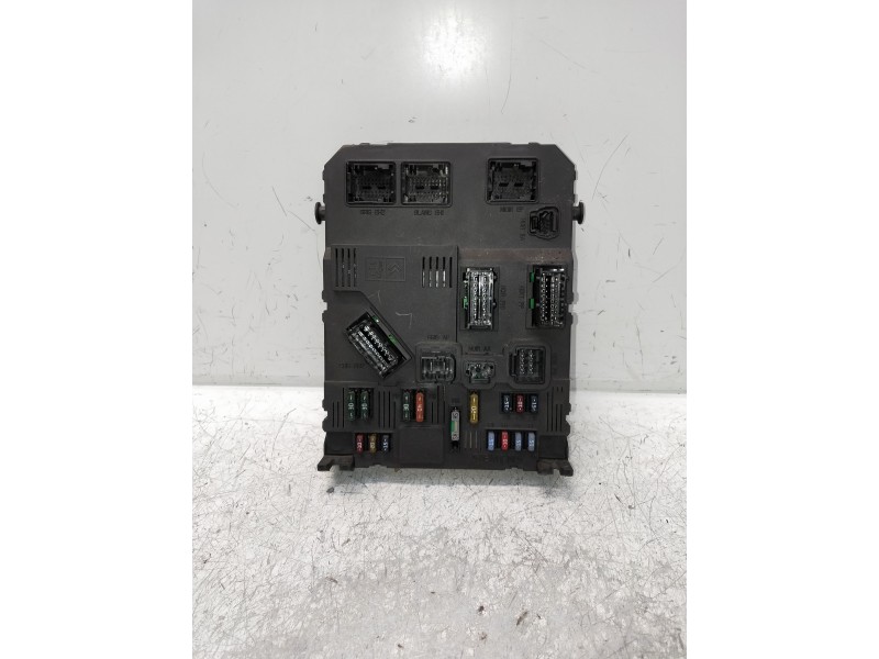 Recambio de caja reles / fusibles para peugeot 206 berlina e-music referencia OEM IAM S118085220C 9652474780 