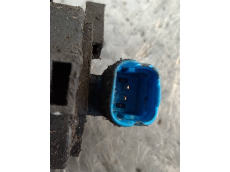 Recambio de faro antiniebla derecho para peugeot 406 coupe (s1/s2) 2.2 chess referencia OEM IAM 66978340D  