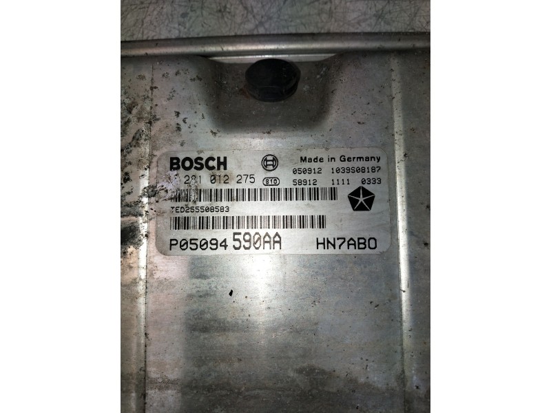 Recambio de centralita motor uce para chrysler voyager (rg) 2.5 crd lx referencia OEM IAM 0281012275 P05094590AA 