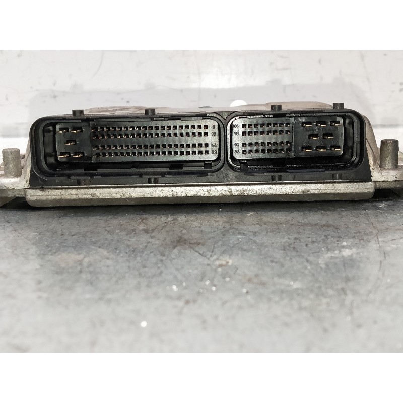 Recambio de centralita motor uce para chrysler voyager (rg) 2.5 crd lx referencia OEM IAM 0281012275 P05094590AA 