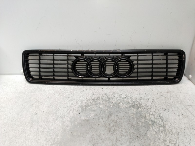 Recambio de rejilla delantera para audi 80 1.9 tdi referencia OEM IAM   