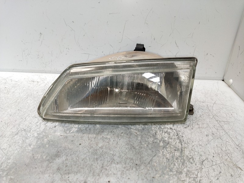 Recambio de faro izquierdo para peugeot 106 (s1) 1.5 diesel cat (tud5 / vjy) referencia OEM IAM   