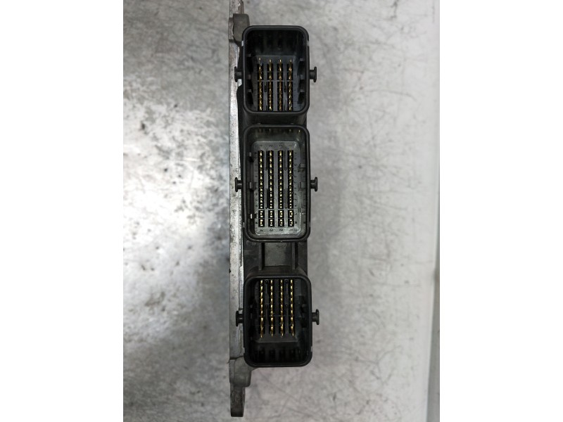 Recambio de centralita motor uce para renault laguna coupe initiale referencia OEM IAM 8200975823 8200815760 