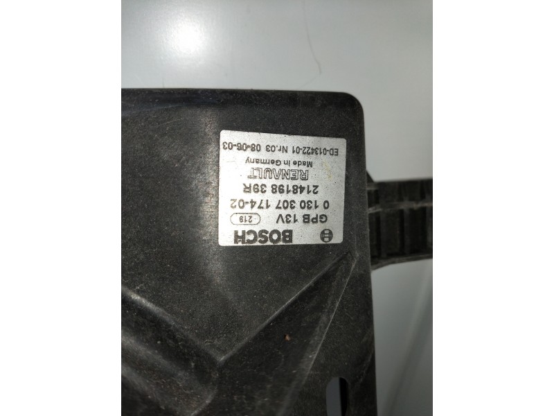 Recambio de electroventilador para renault laguna coupe initiale referencia OEM IAM 0130307174 214819839R 
