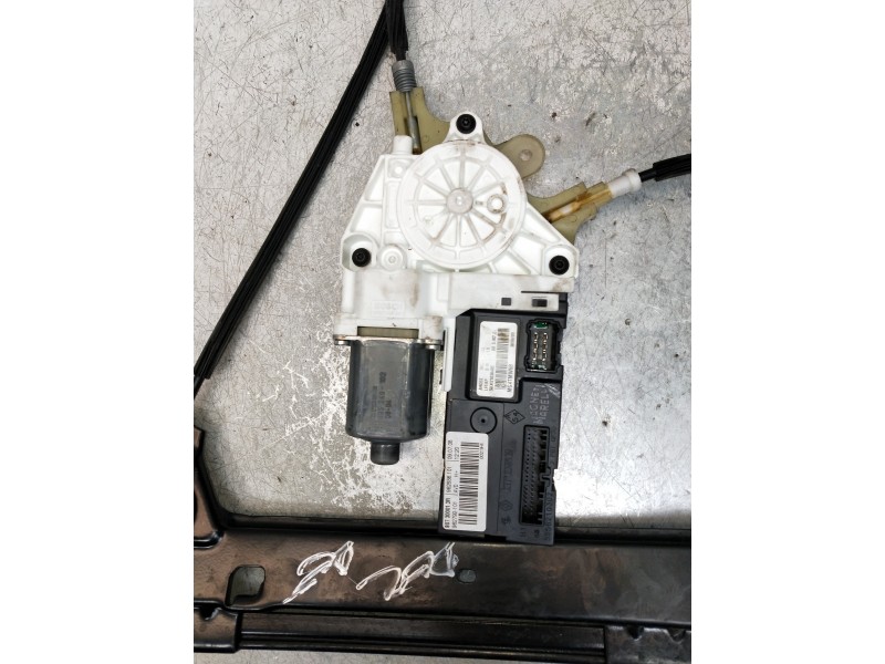 Recambio de elevalunas delantero derecho para renault laguna coupe initiale referencia OEM IAM   2P