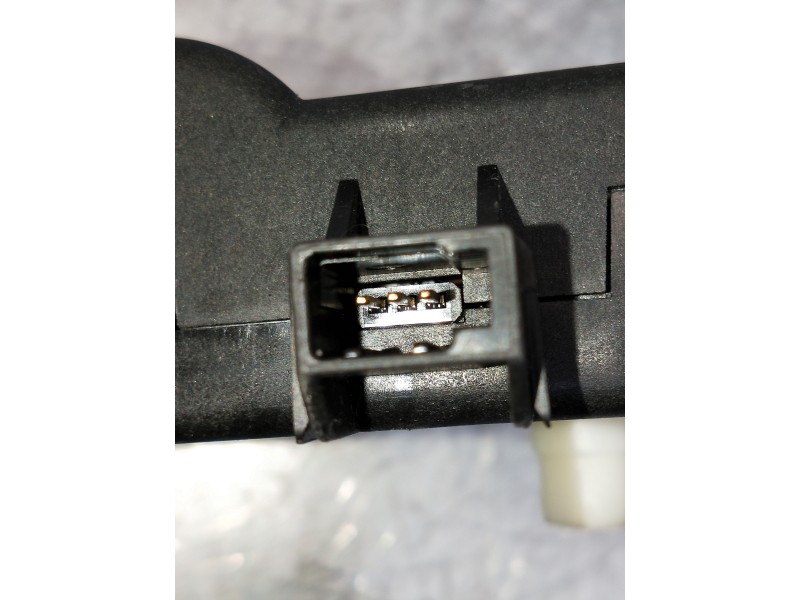 Recambio de motor apertura trampillas climatizador para renault laguna coupe initiale referencia OEM IAM 52410555 A24851A8400001