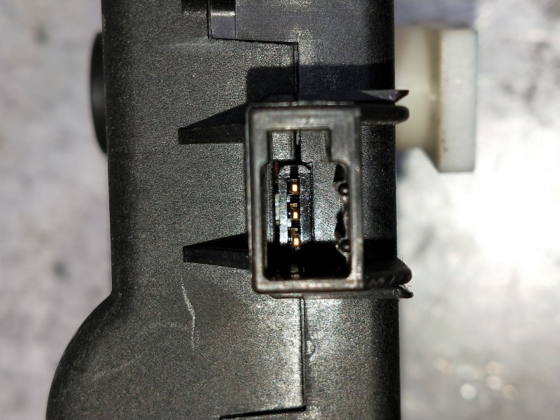 Recambio de motor apertura trampillas climatizador para renault laguna coupe initiale referencia OEM IAM 52410601 A024840A840000