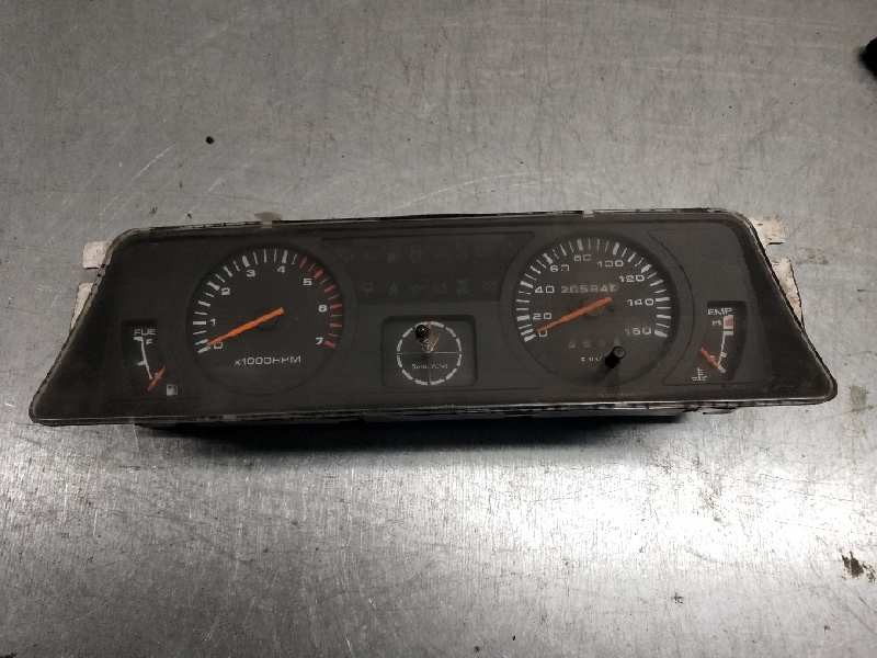 Recambio de cuadro instrumentos para ssangyong family 2.5 referencia OEM IAM 8040003721 20017111 